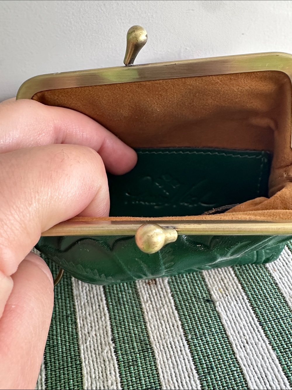 Patricia Nash Forest Green Embossed Leather Kiss-Lock Mini Bag - Picture 6 of 6